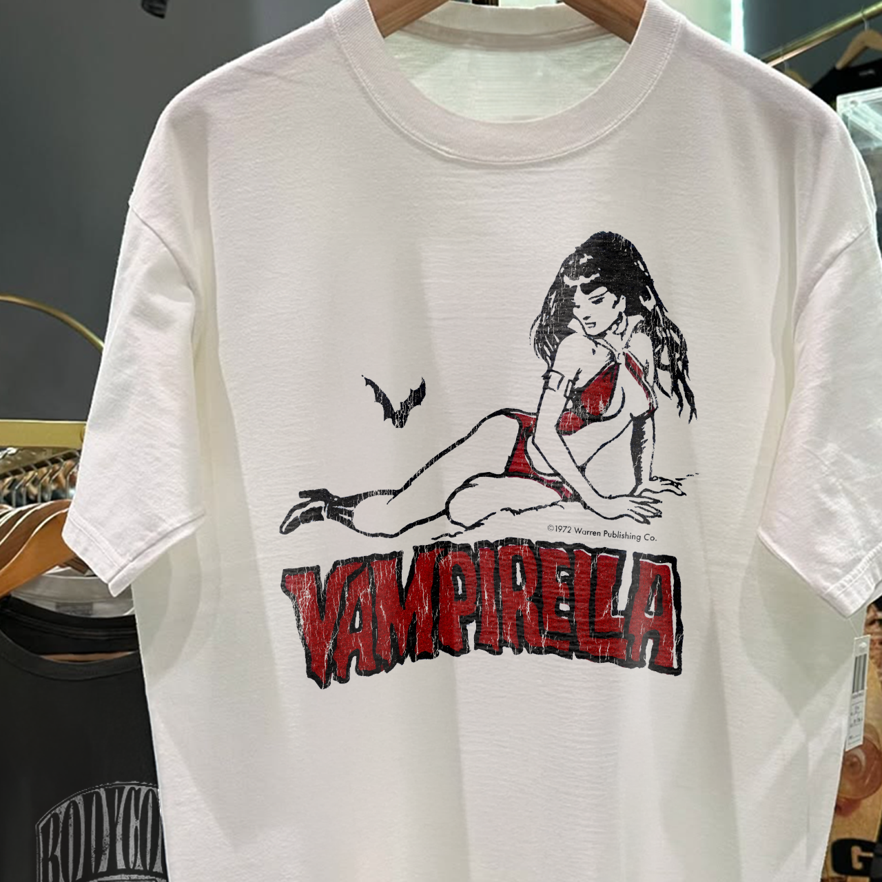 1972 VAMPIRELLA ULTRA RARE WASHED WHITE T-SHIRT